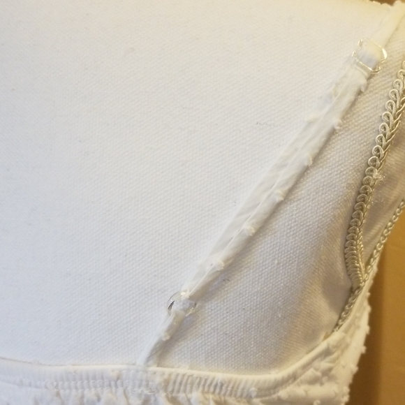 Sweet White Tank - Picture 4 of 8